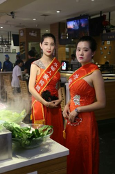 性插图视频应用用户体验展示